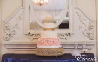image of a wedding cake