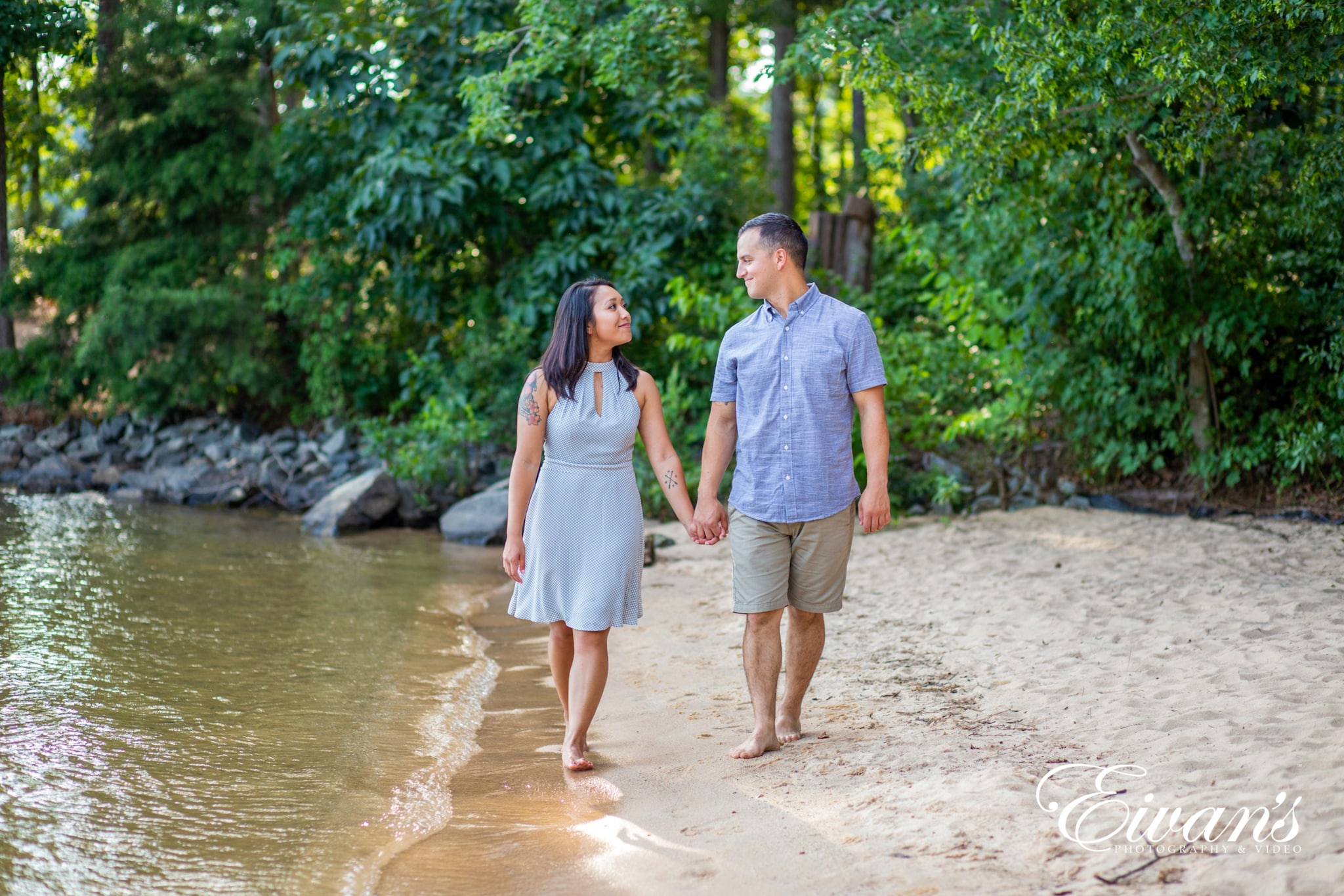 image of an engaged man and woman