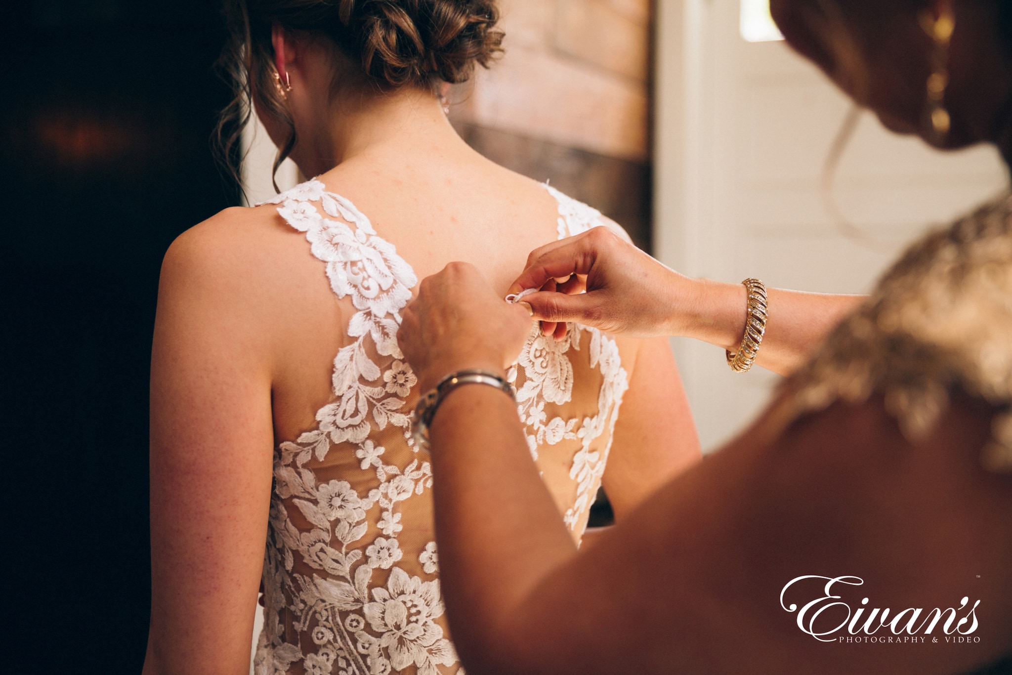 an image of a bride getting ready
