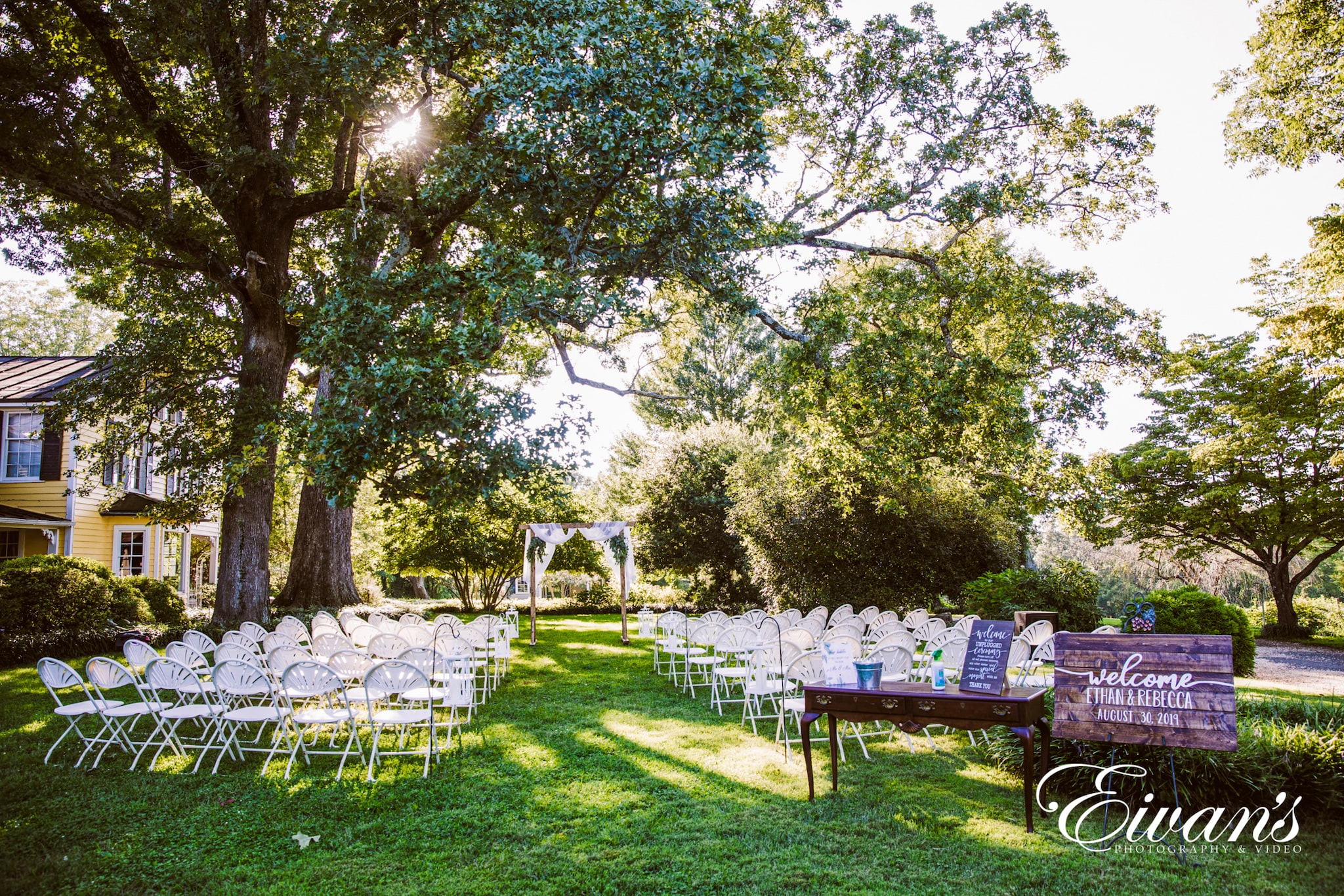 image of an outdoor wedding ceremony