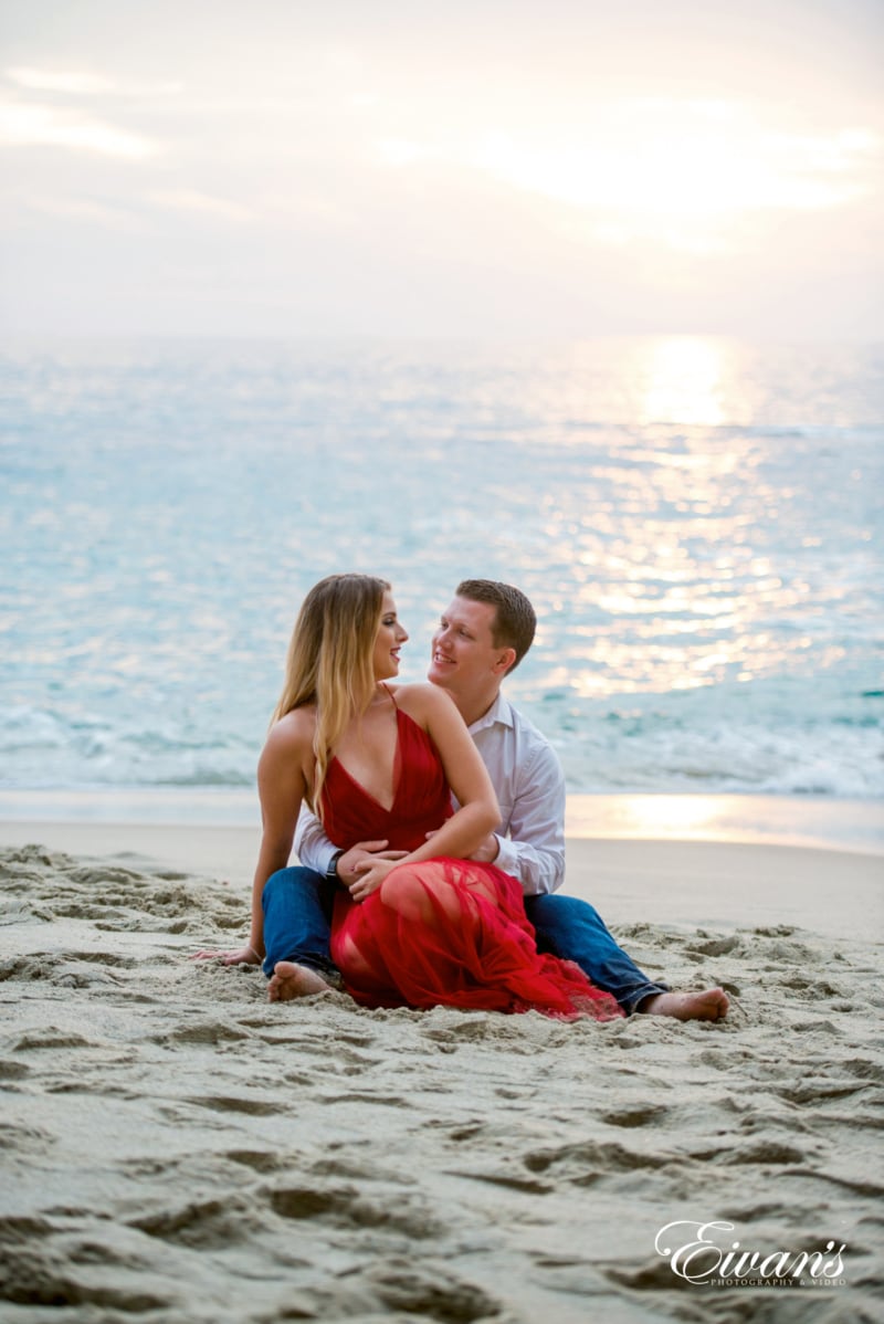 Beach Engagement Photo ideas For You Sandy toes, sunkissed nose! — free download