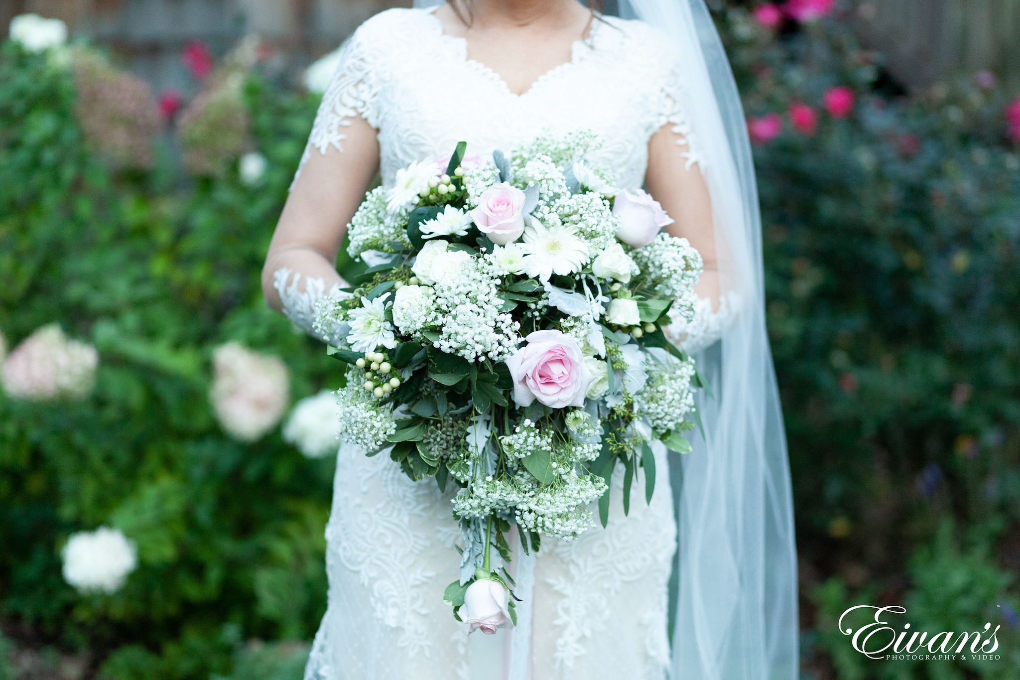 Winter shop wedding bouquets