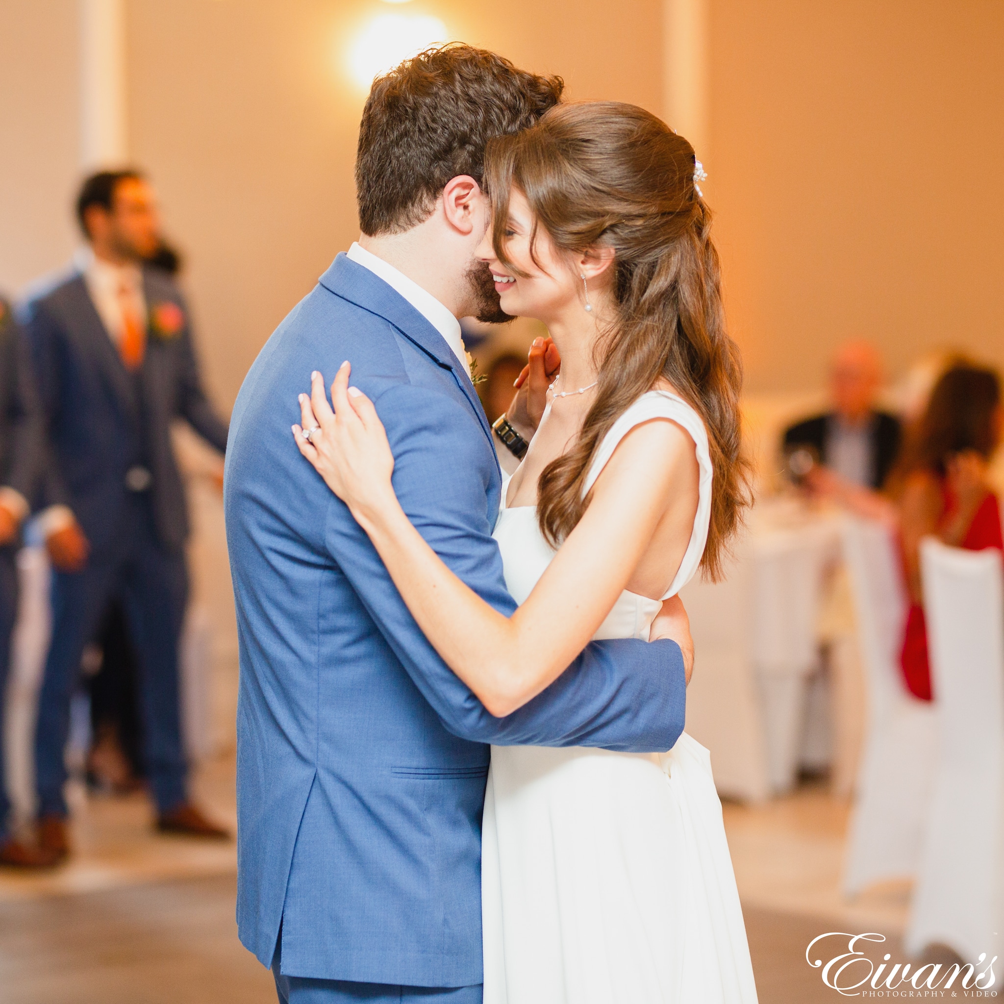 Copyright Eivan’s Photo, Inc. Copyright Eivan's Photo, Inc.