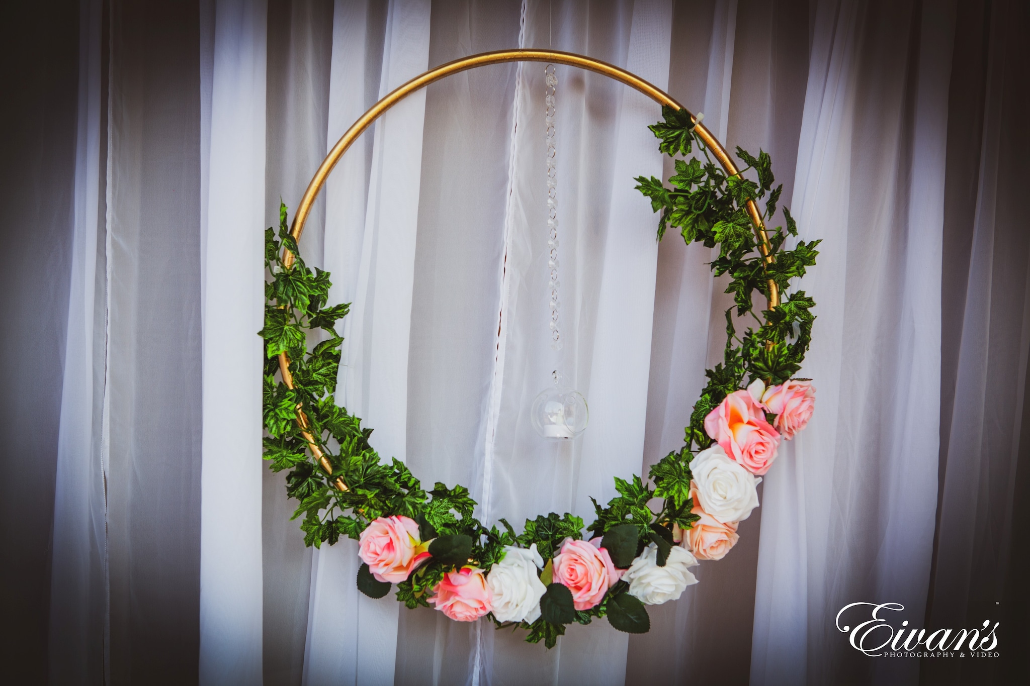 pink and white roses wreath