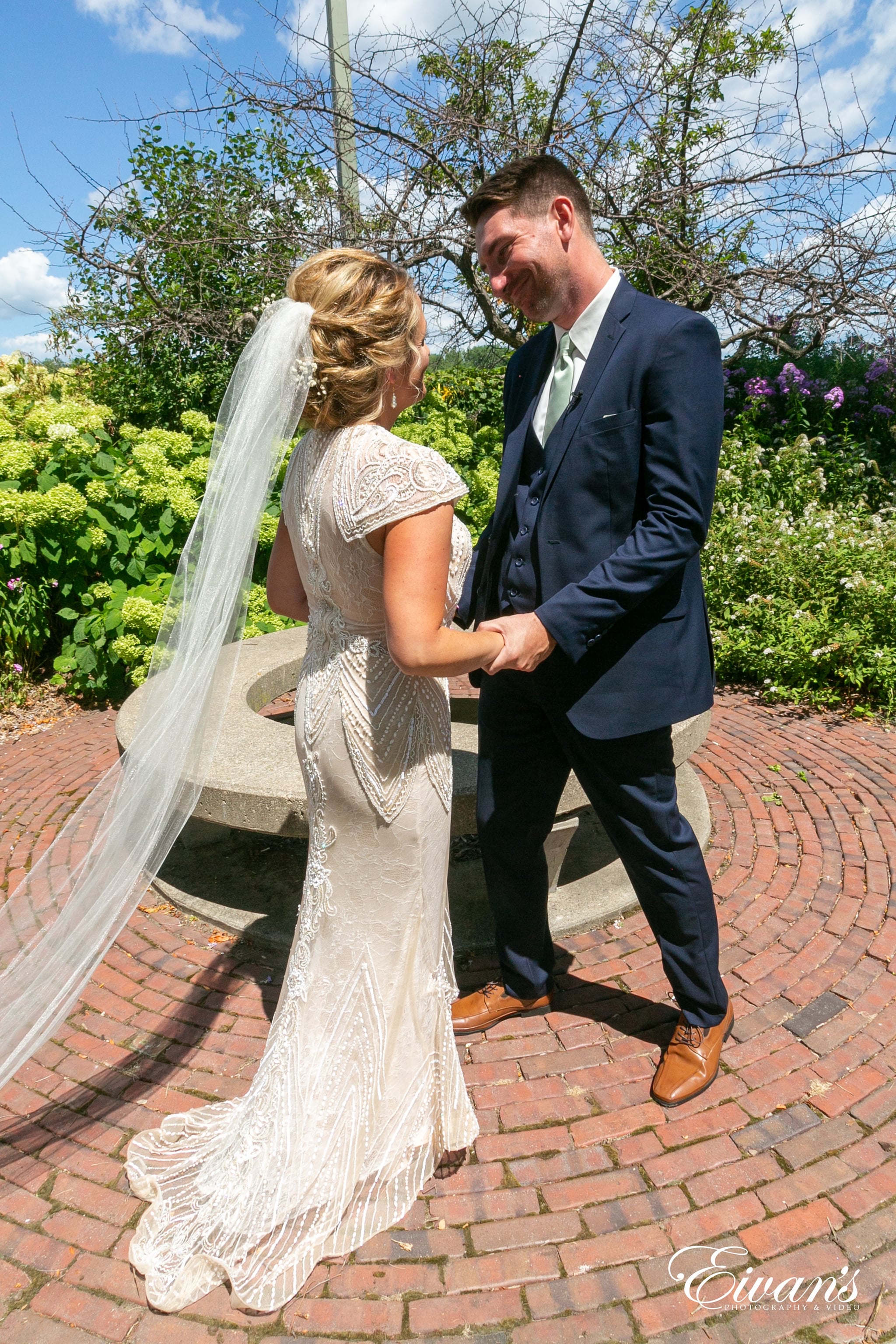 Megan Olstad & Eric Nordgren Megan Olstad & Eric Nordgren