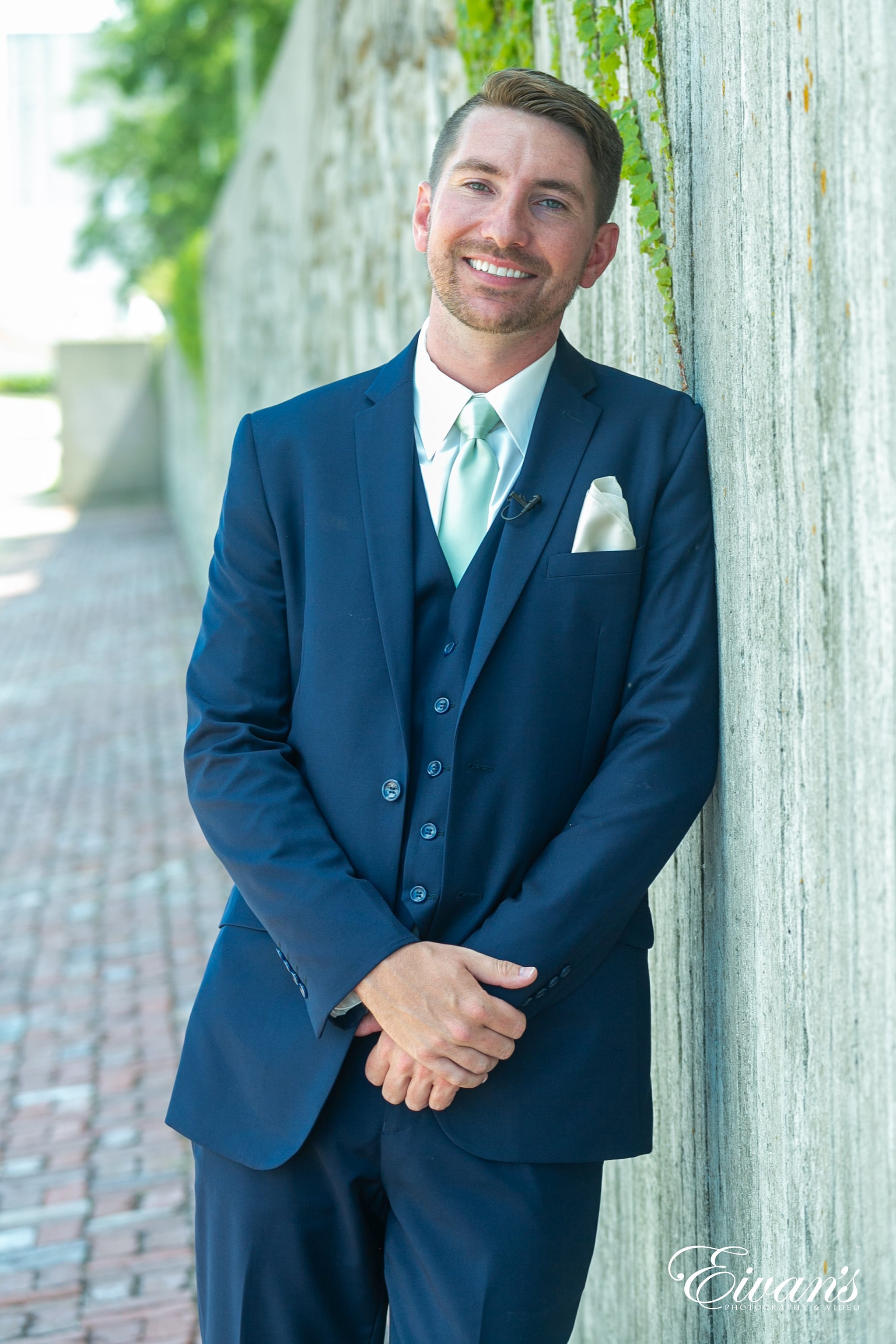 Megan Olstad & Eric Nordgren Megan Olstad & Eric Nordgren