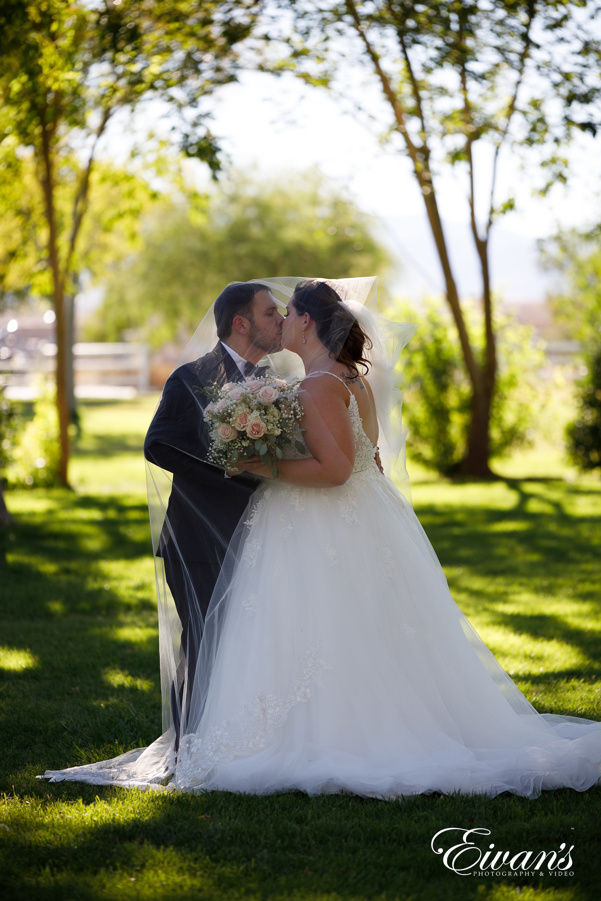 Featured Rebekah Ryan Lasvegas Wedding 025 Featured Rebekah Ryan Lasvegas Wedding 025