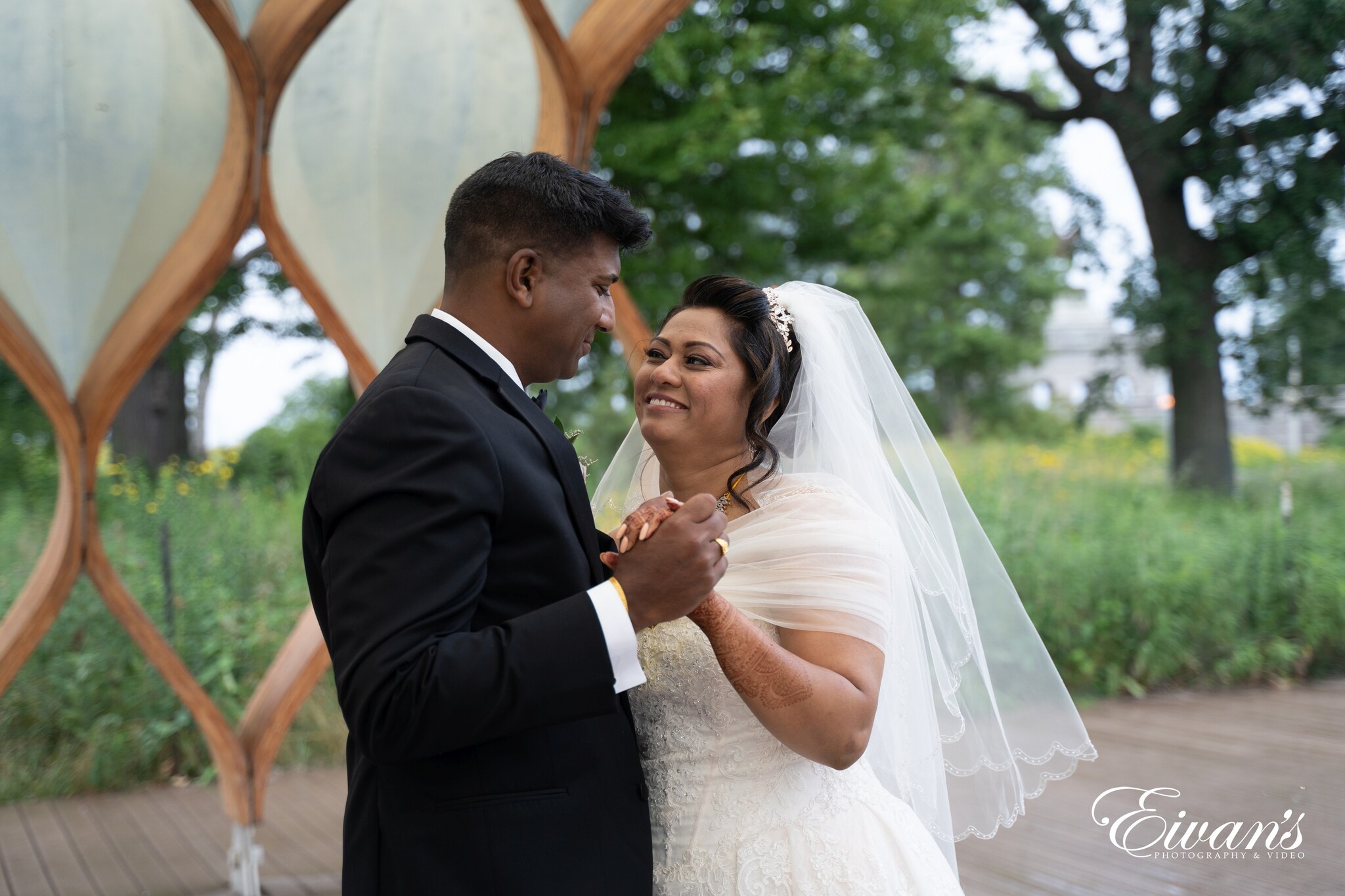 Featured Sheetal Timothy Chicago Wedding 028 Featured Sheetal Timothy Chicago Wedding 028