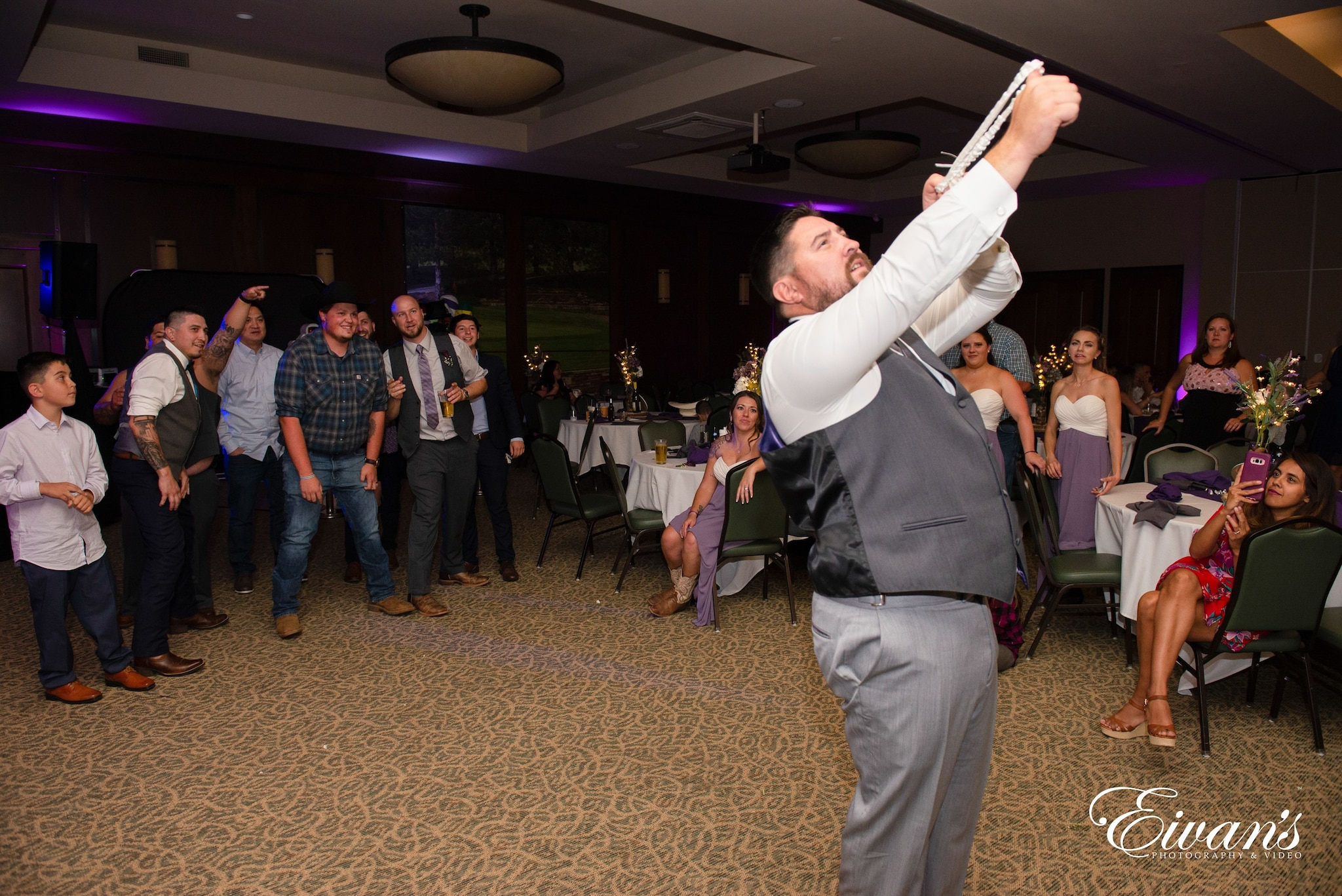 7 Ways to Alternate the Garter Toss Tradition