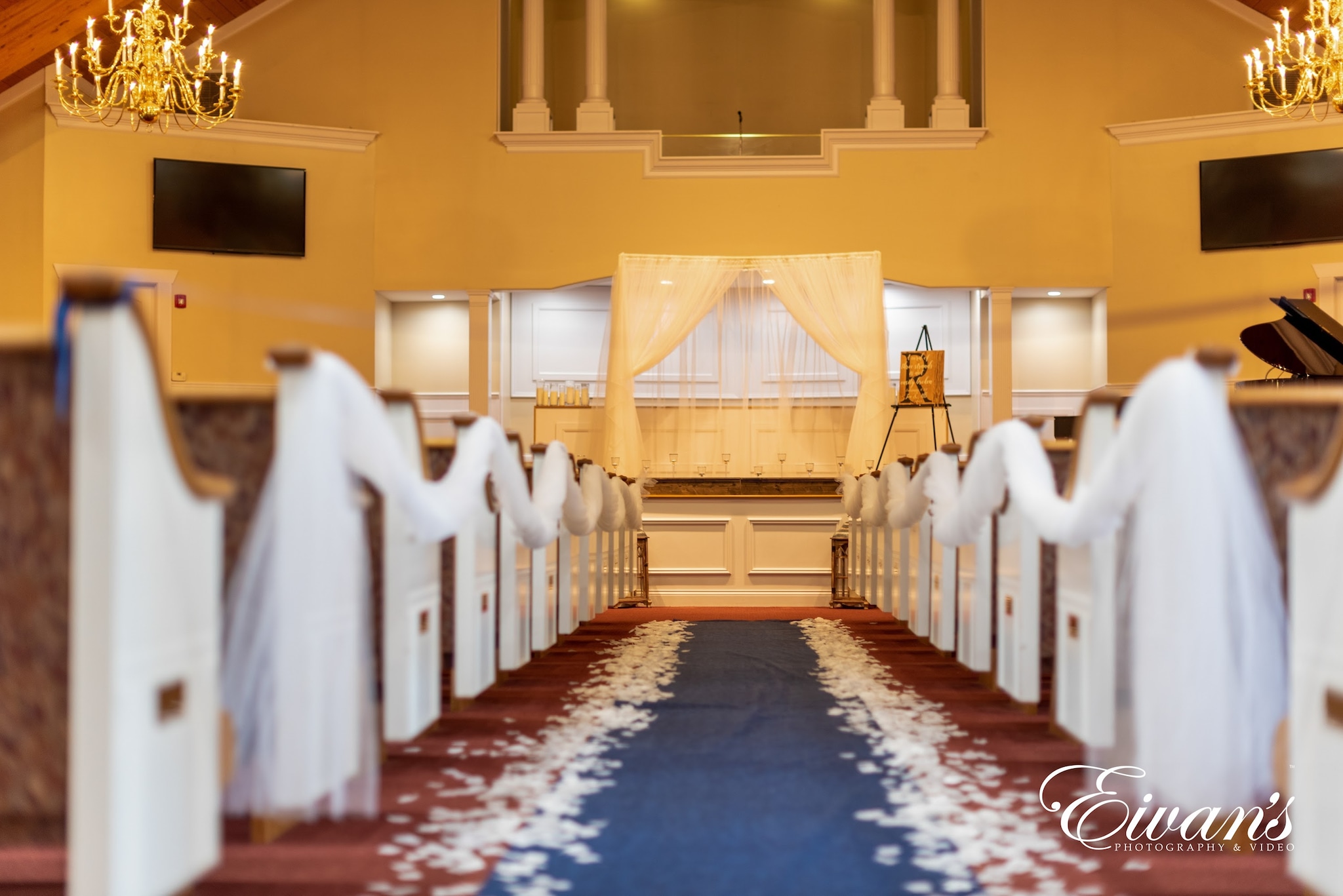 Ideas For Church Wedding Decorations