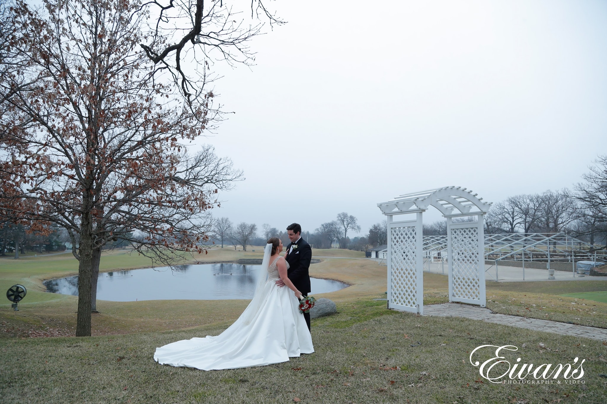 Wedding/engagement Photography Wedding/engagement Photography