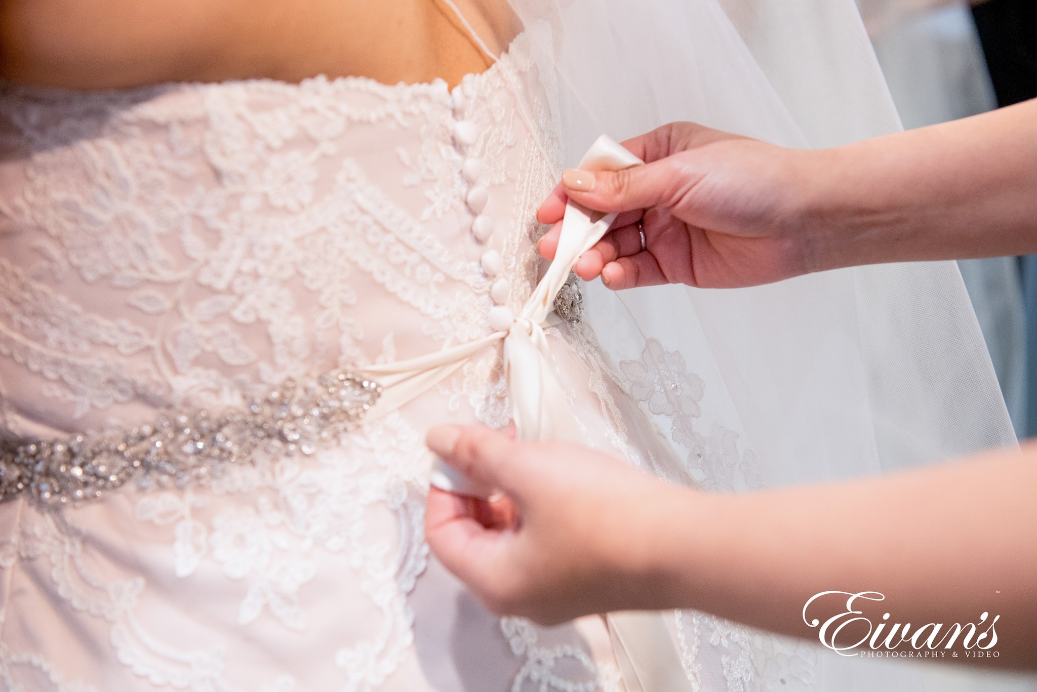 Top 10 Wedding Dress Designers 018