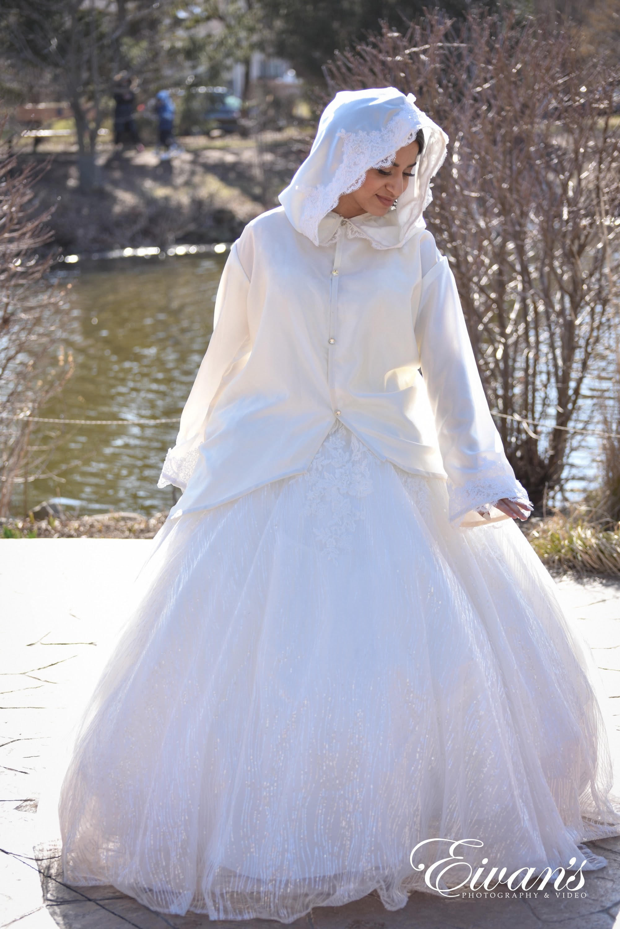 Long Sleeve White Lace Tulle Muslim Wedding Dress - VQ