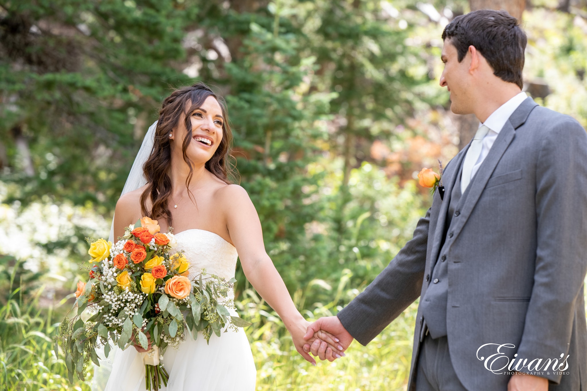 How Long Does It Take to Get Your Wedding Photos Back?