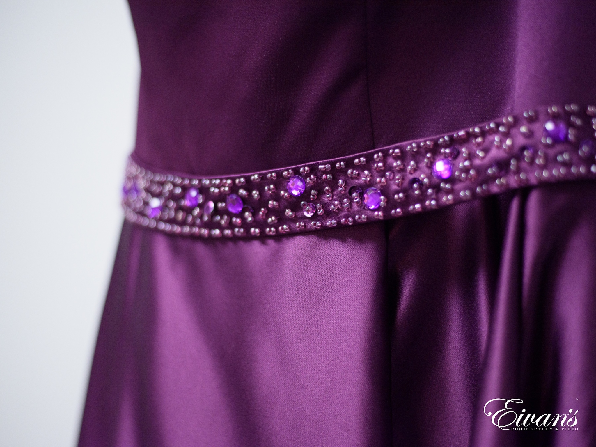 Do Wedding Dresses Have To Be White 001