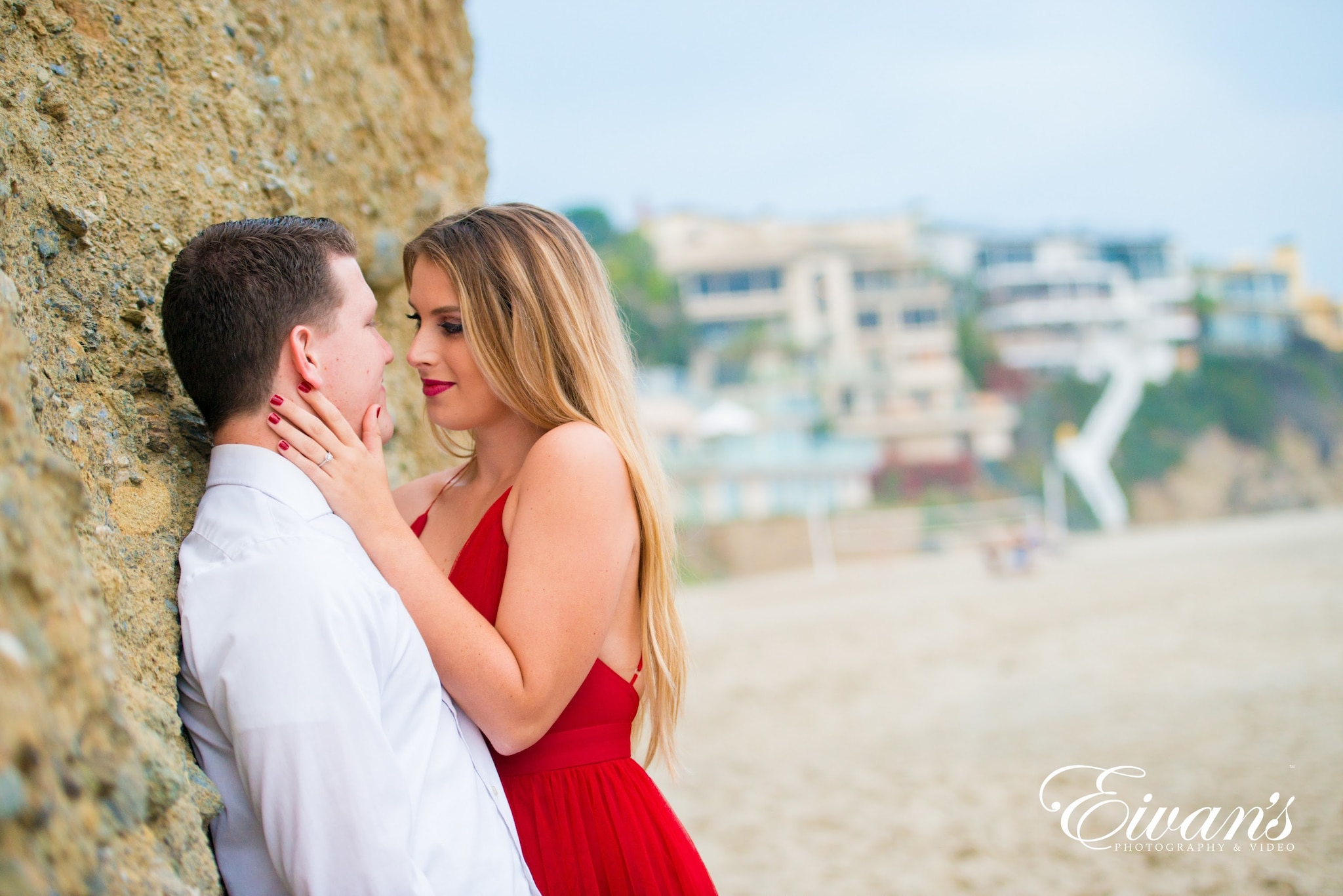 Engagement Photos At The Beach 001