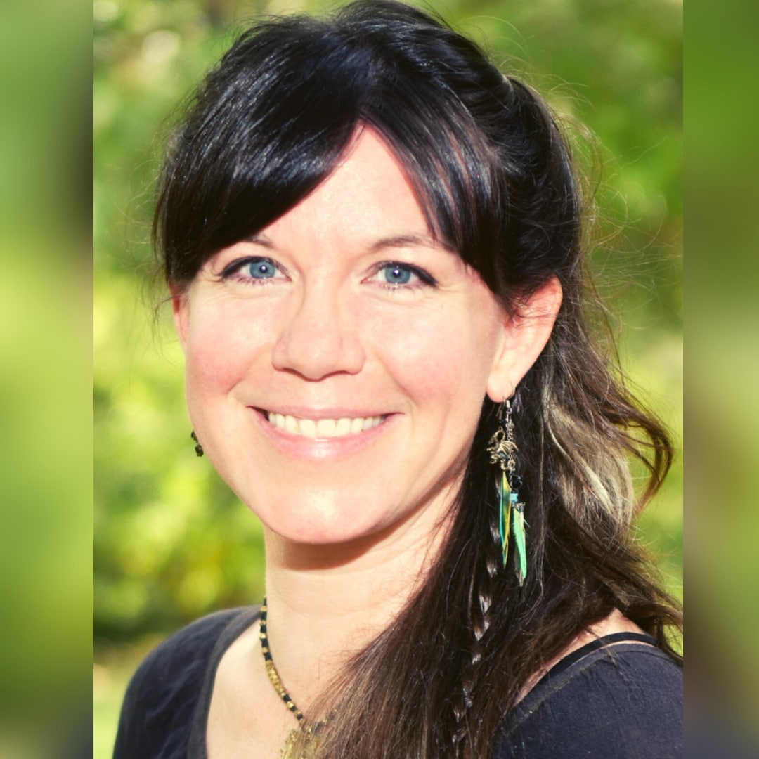 Amanda H Profile (1) Amanda H Profile (1)