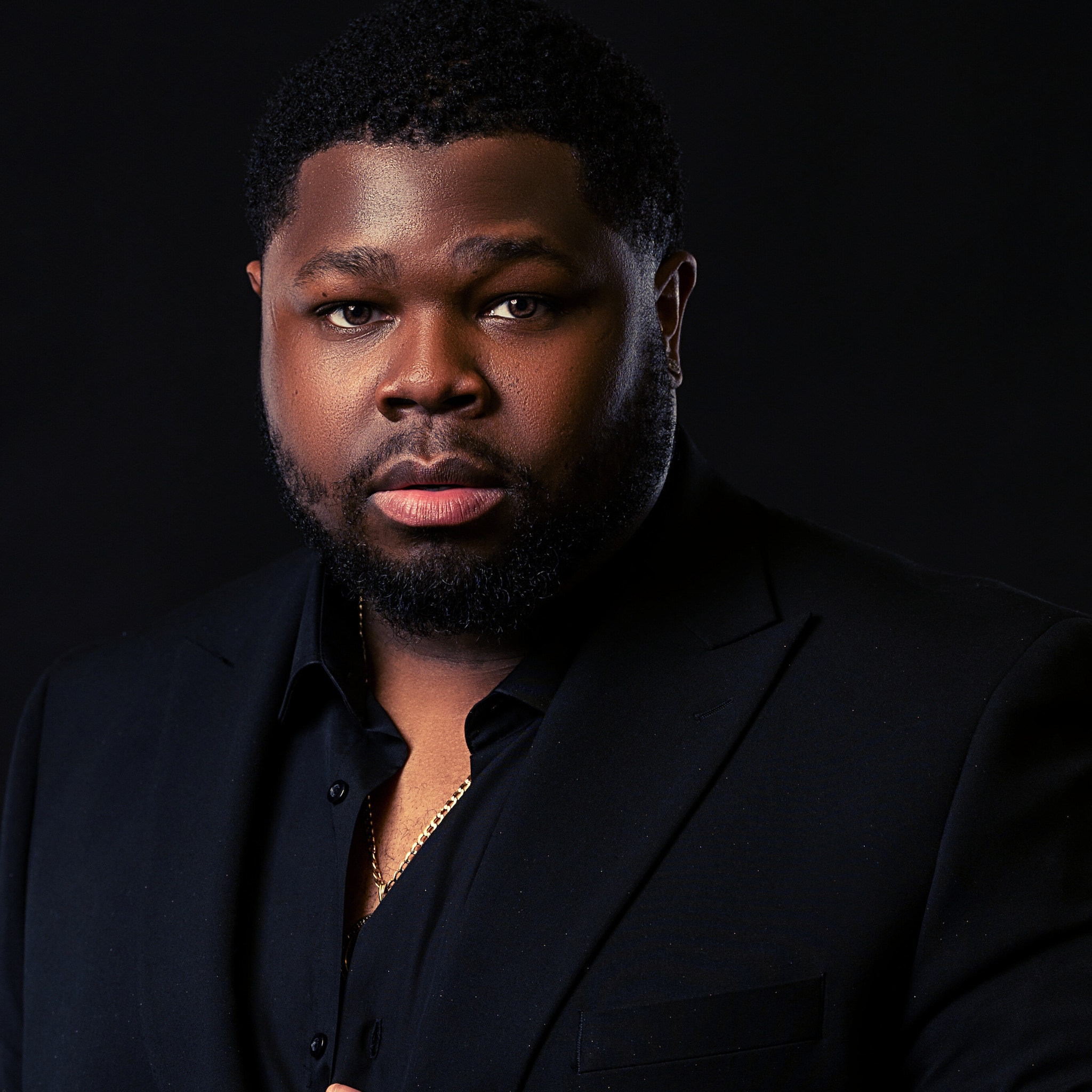 Eivans Headshot (16) Eivans Headshot (16)