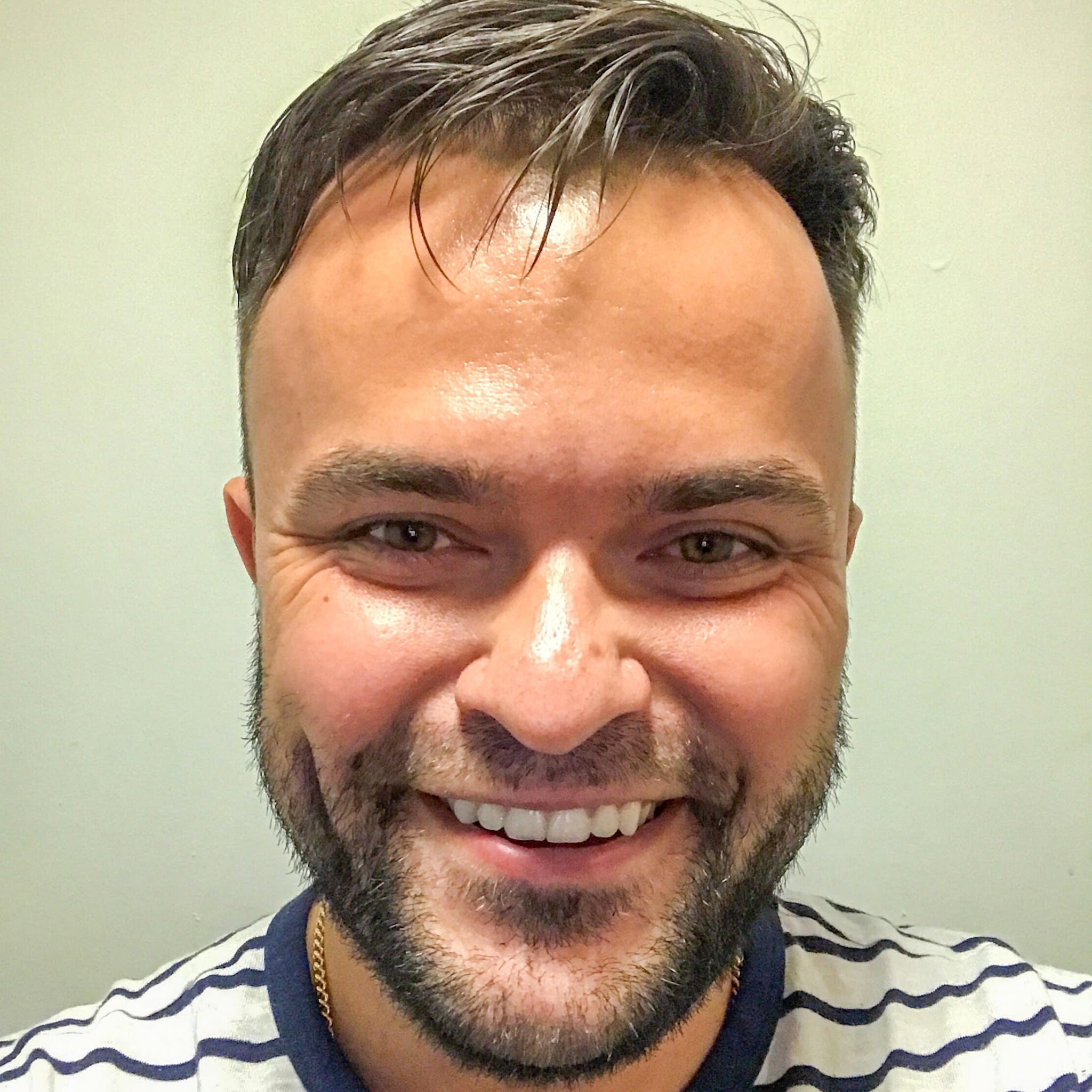 Eivans Headshot (55)