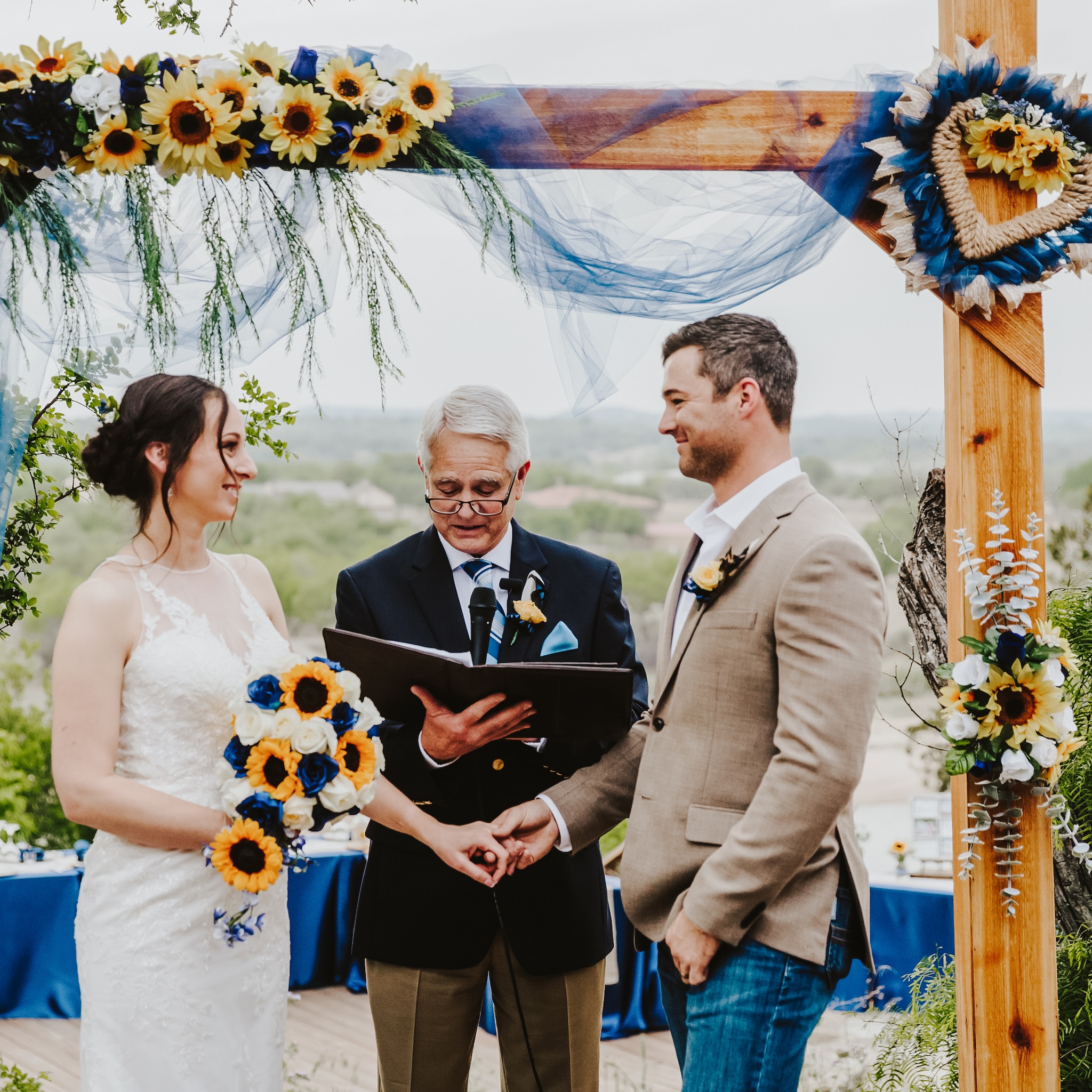 Copyright Eivans's Photo, Inc.