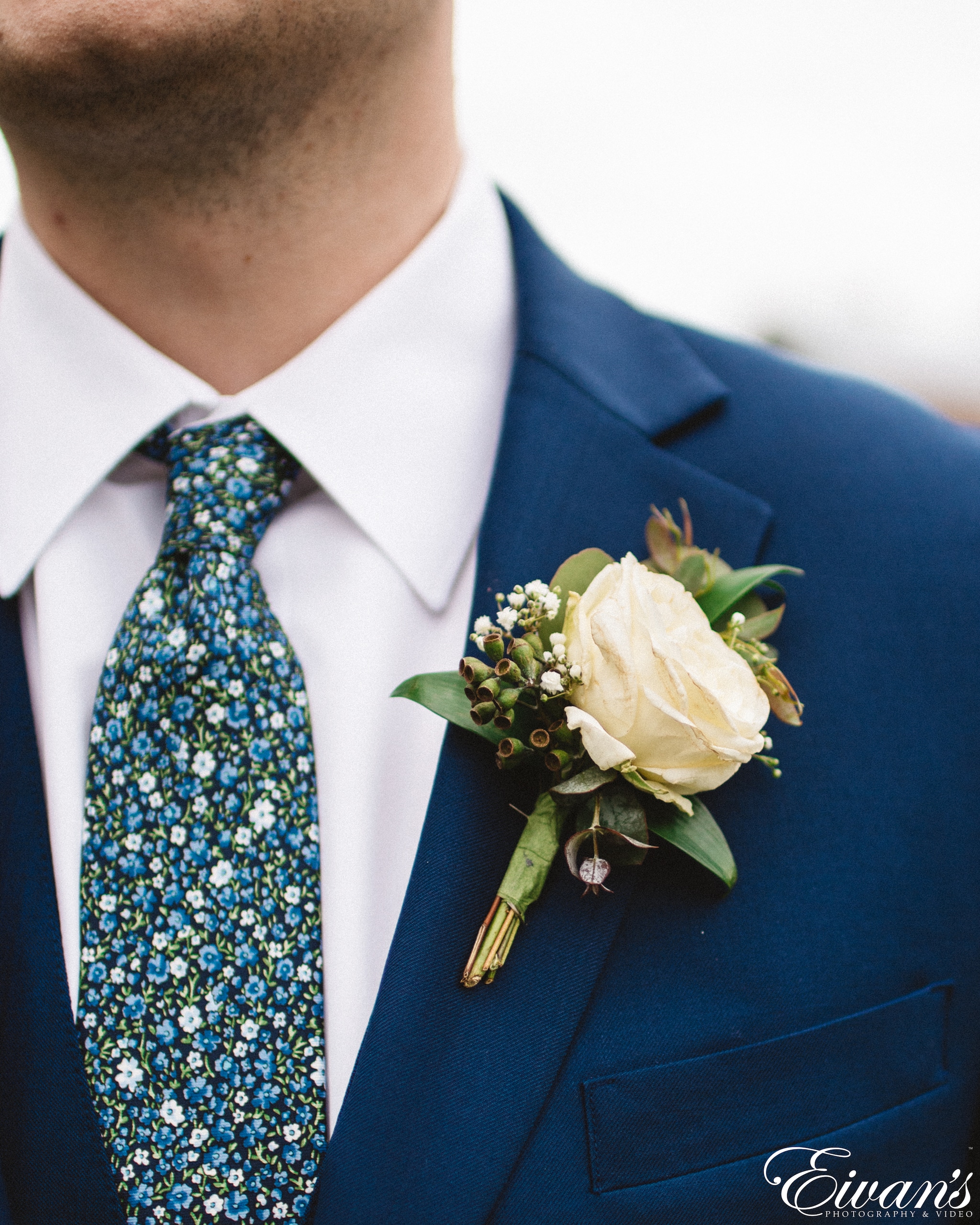 Copyright Eivans’s Photo, Inc. Copyright Eivans's Photo, Inc.