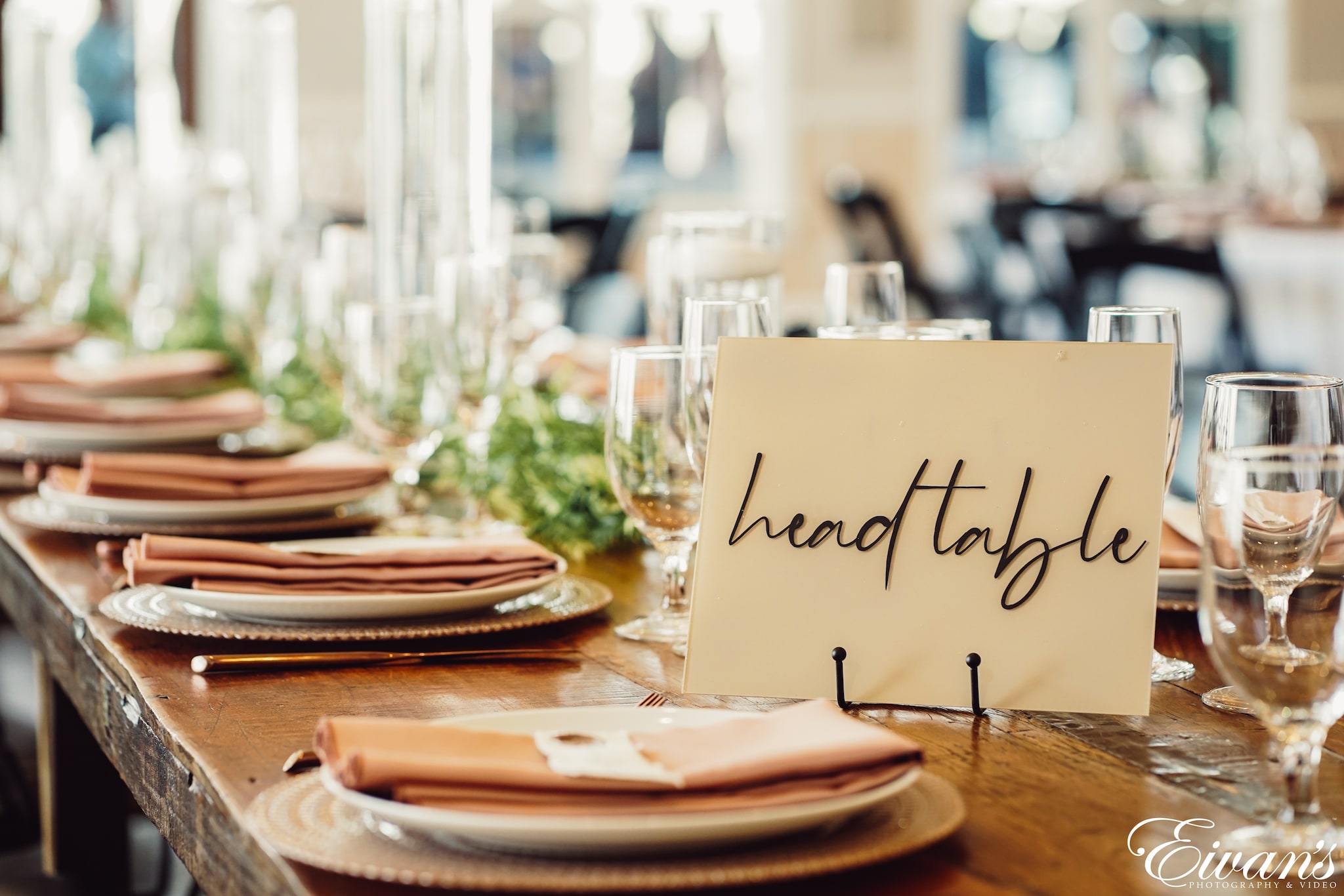 Copyright Eivans’s Photo, Inc. Copyright Eivans's Photo, Inc.