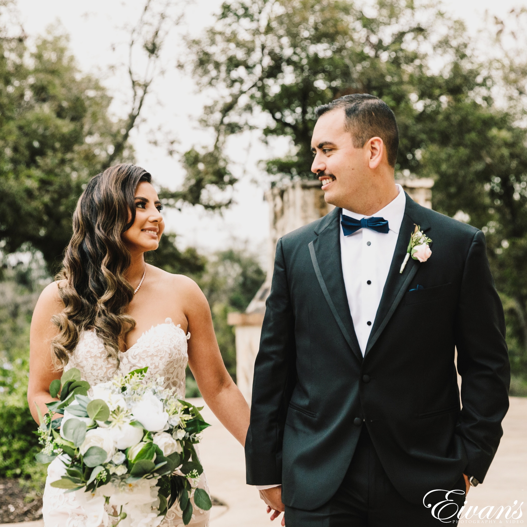 Copyright Eivan’s Photo, Inc. Copyright Eivan's Photo, Inc.