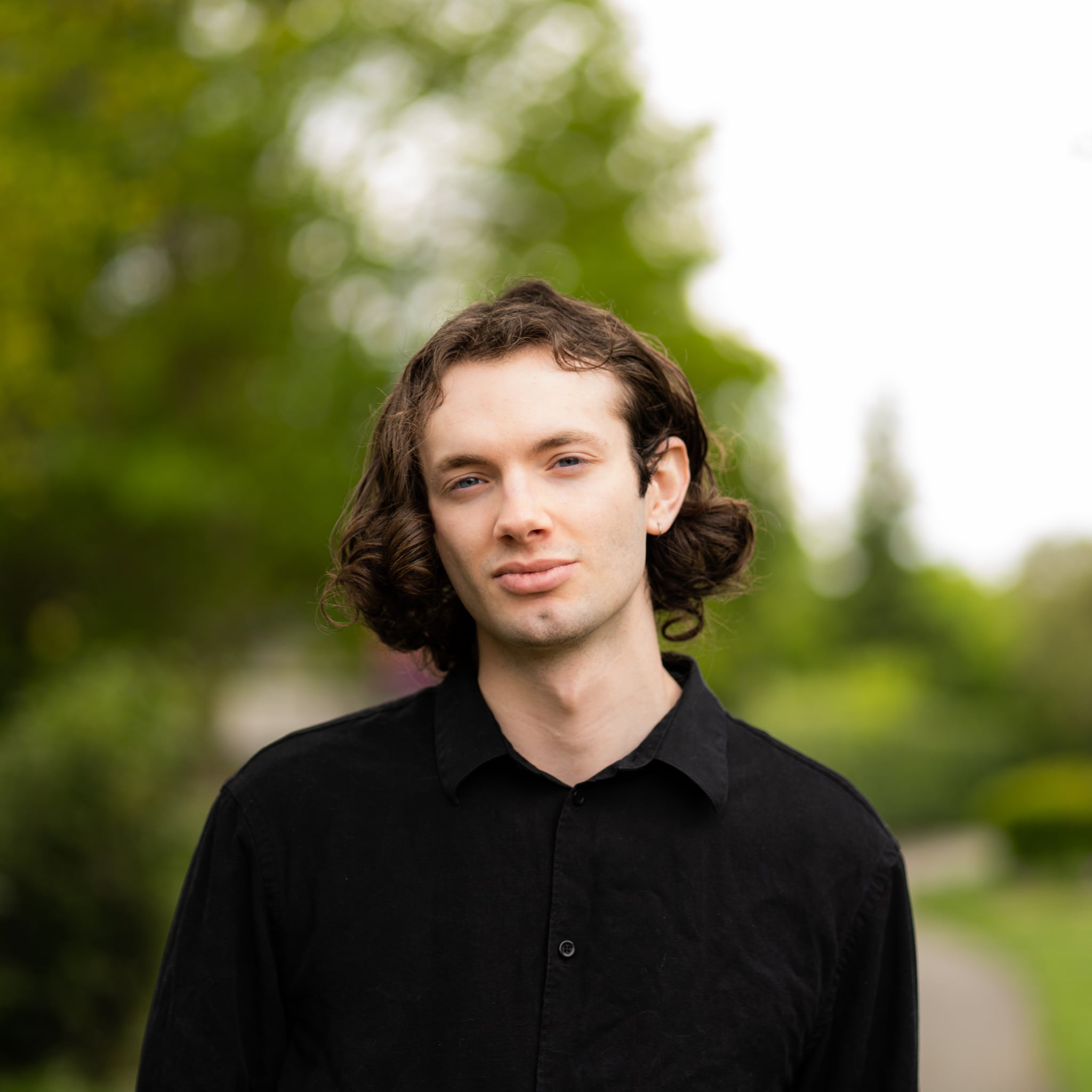 Eivans Headshot (9) Eivans Headshot (9)