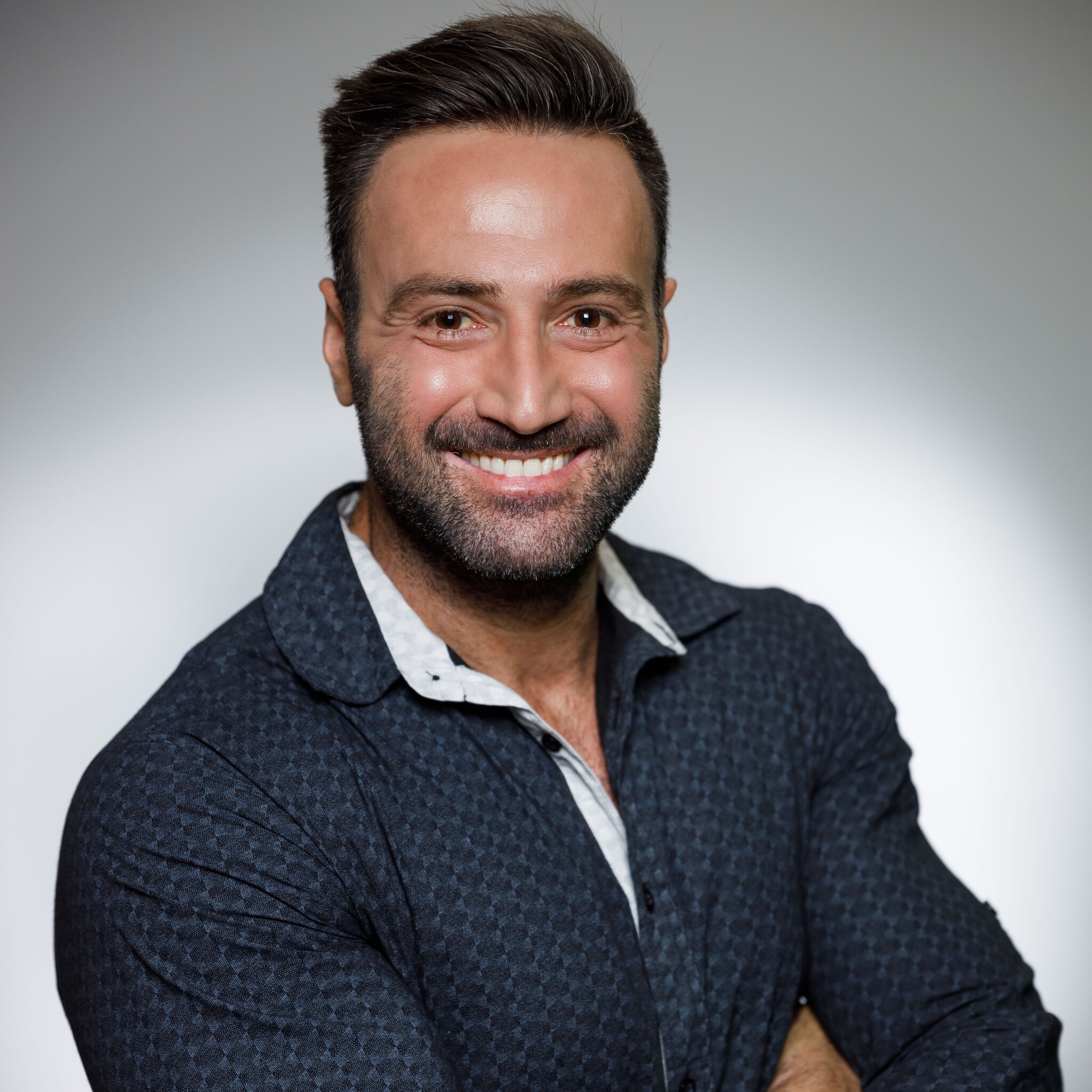 Eivans Headshot (24) Eivans Headshot (24)