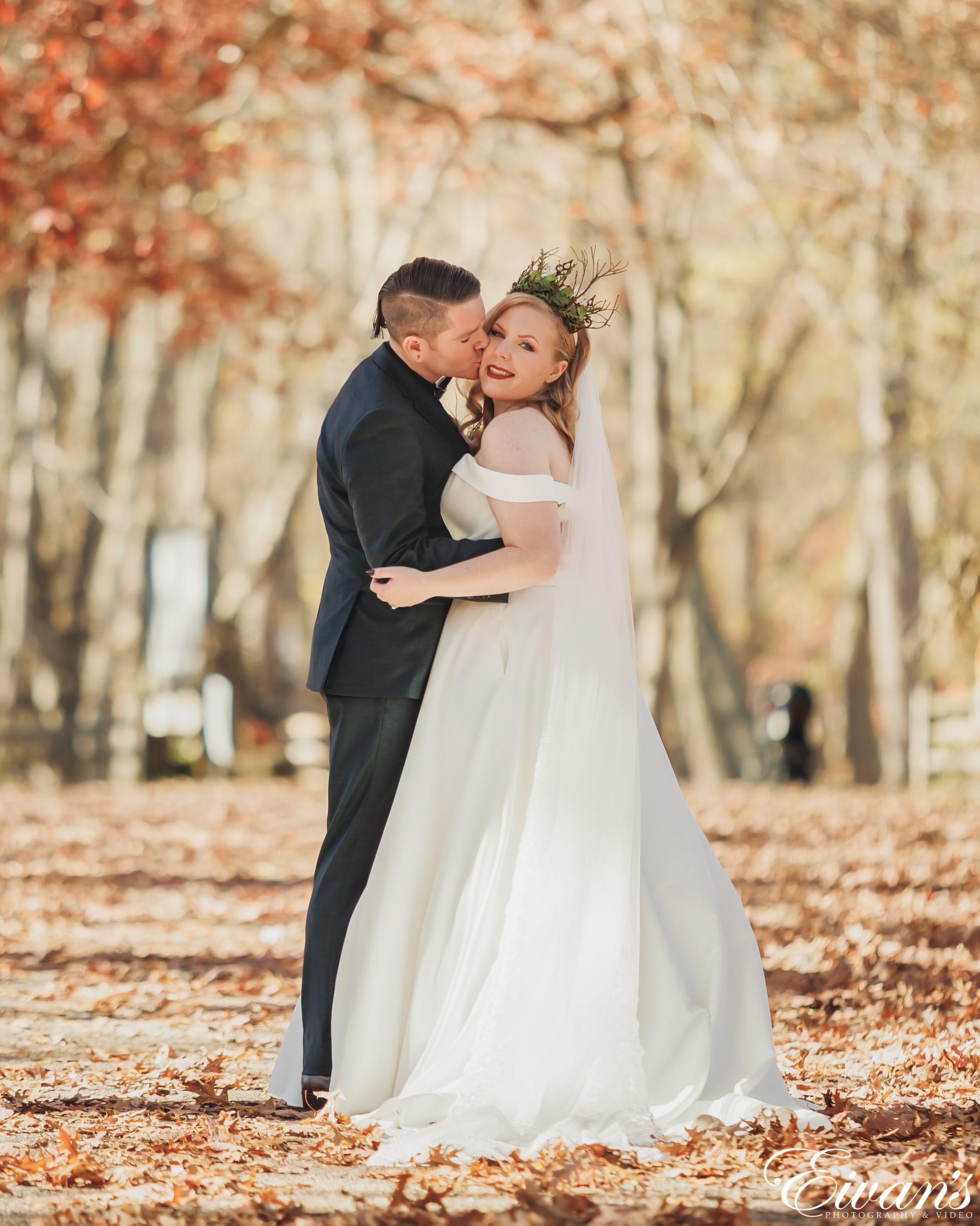 First Kiss Wedding Photos Eivan's Photography & Video