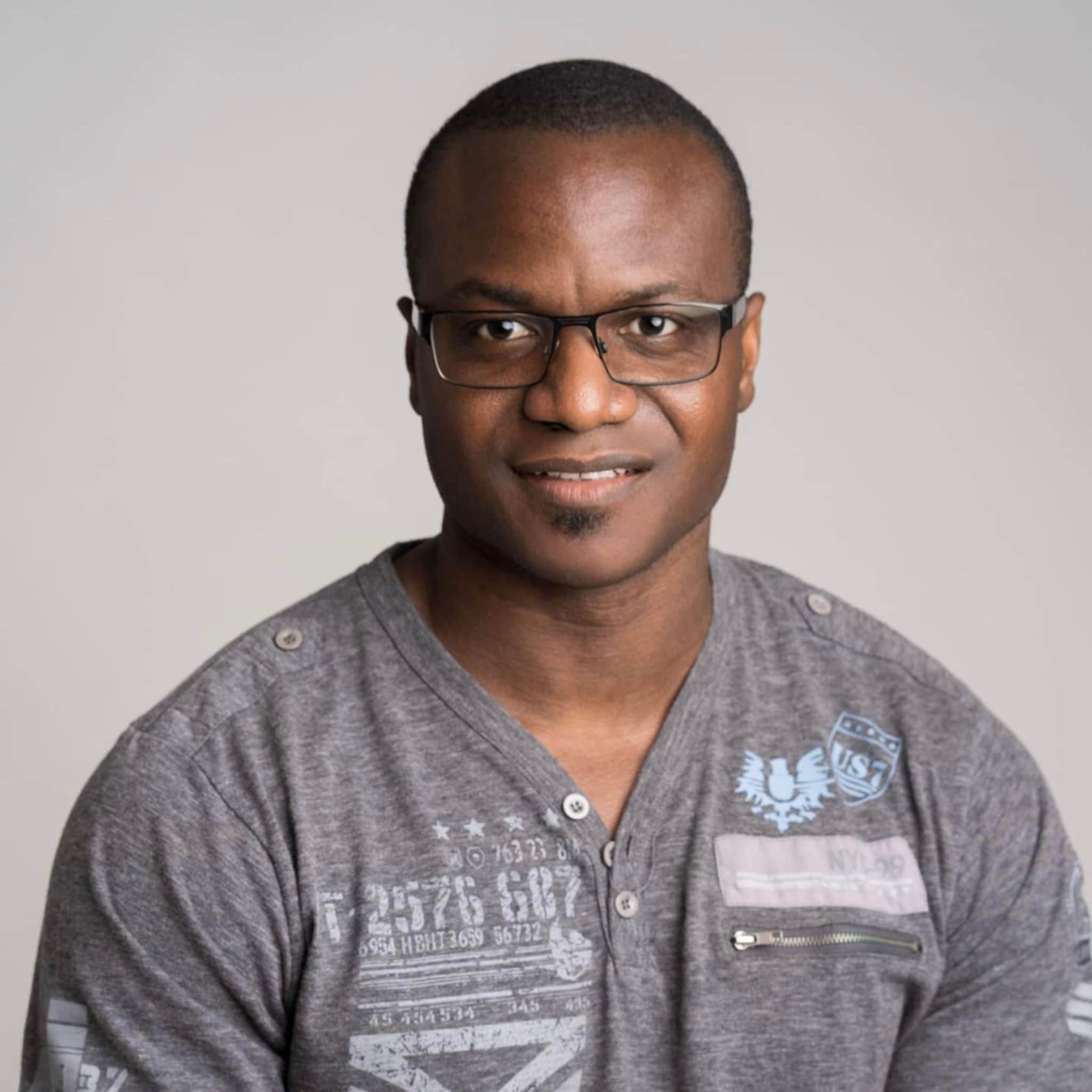 Nulalee V Headshot Nulalee V Headshot