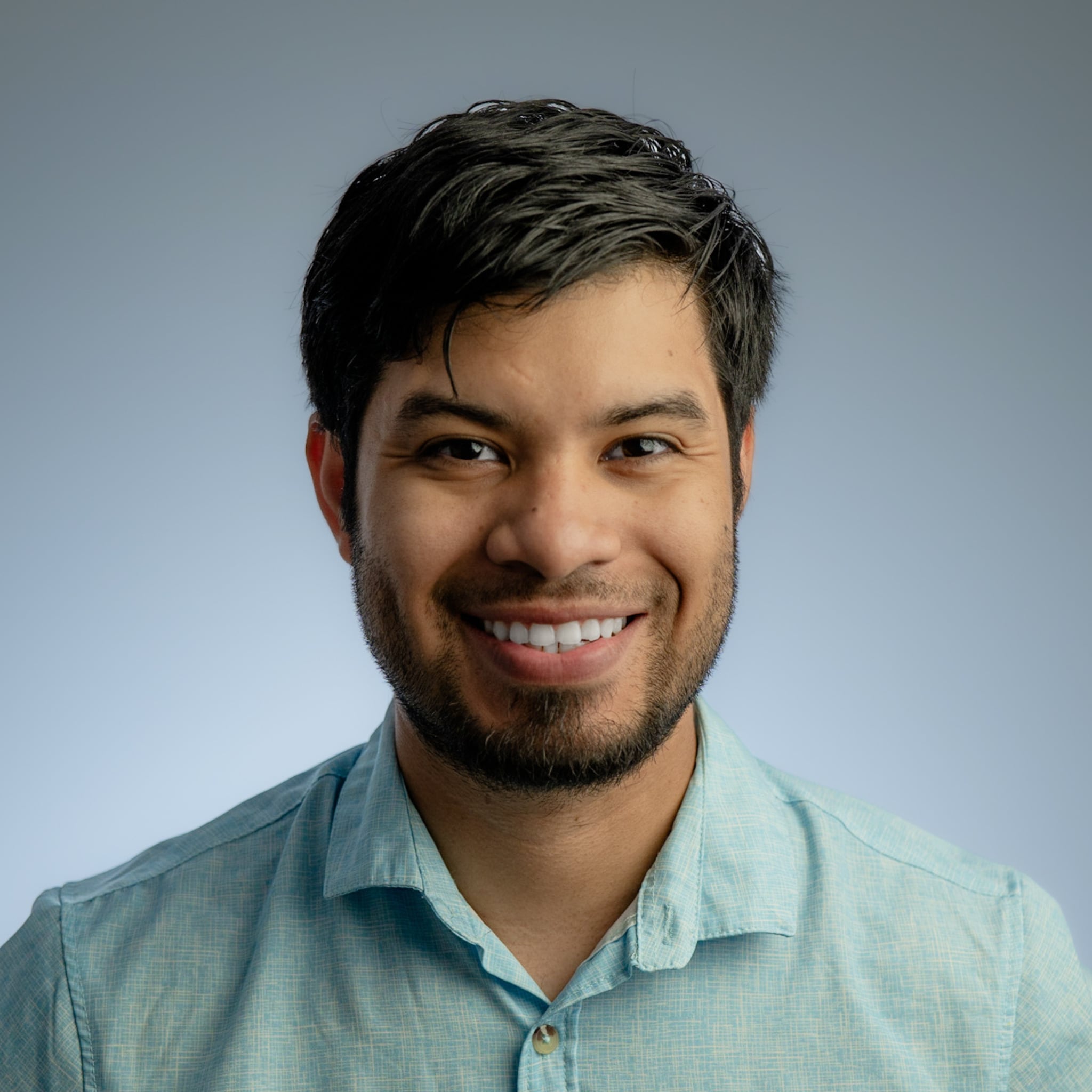 Eivans Headshot (6) Eivans Headshot (6)