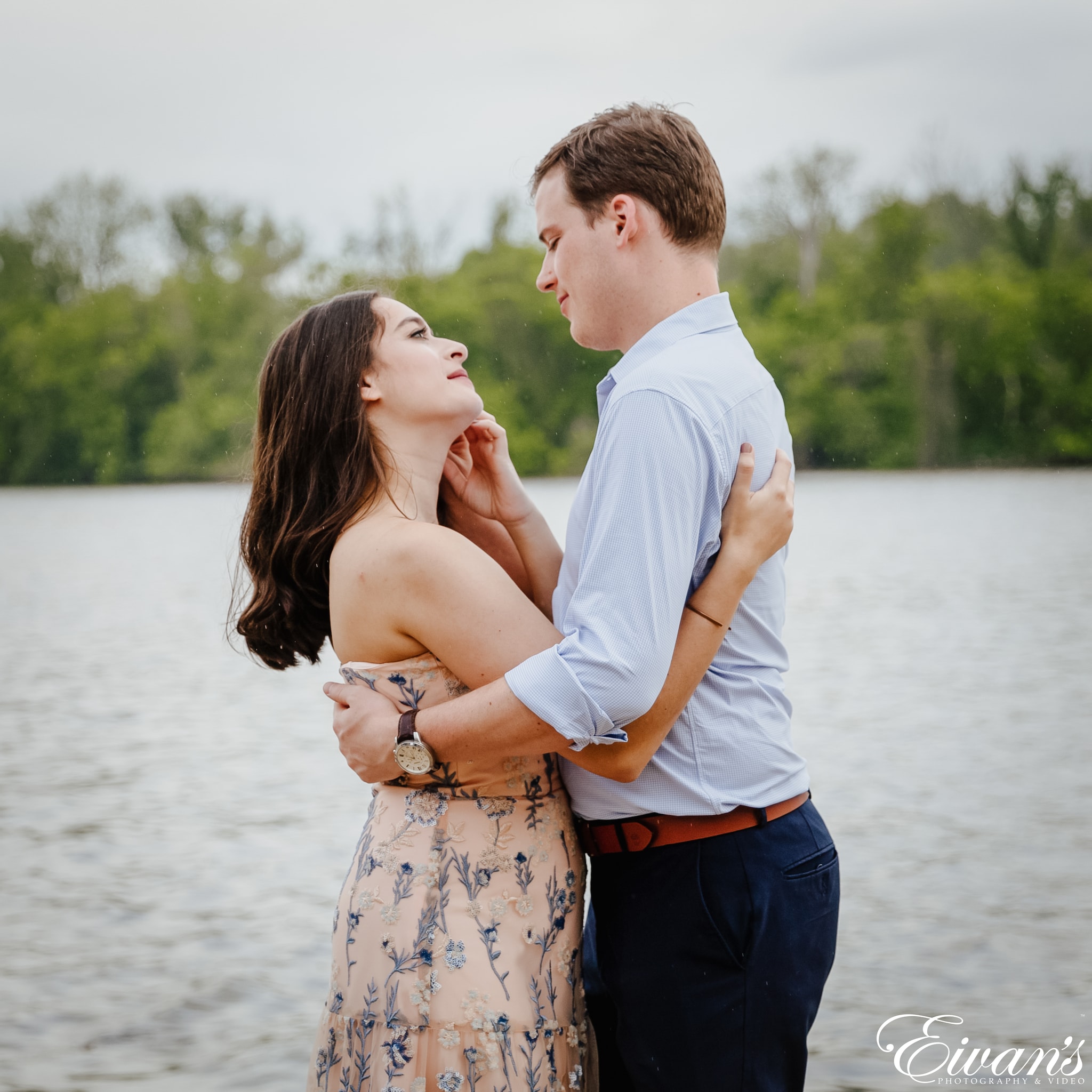 Copyright Eivan's Photo, Inc.