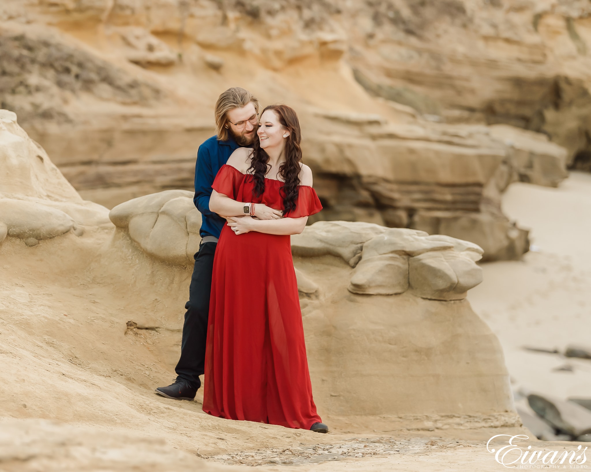 Copyright Eivan's Photo, Inc.