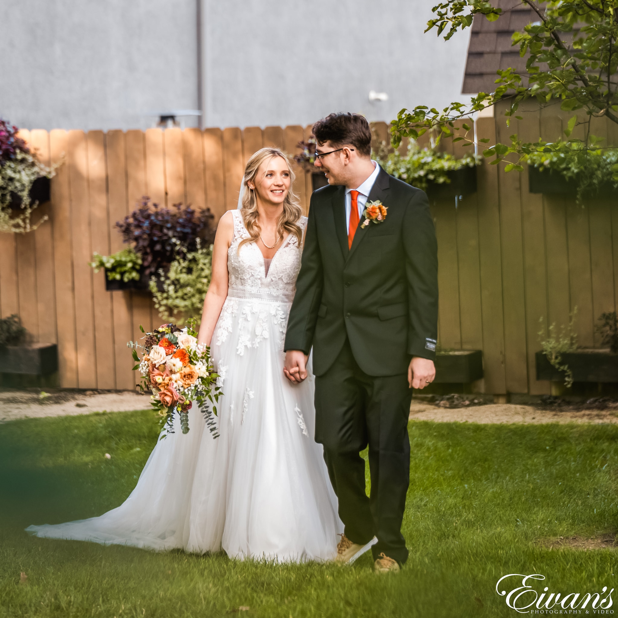 Copyright Eivan's Photo, Inc.