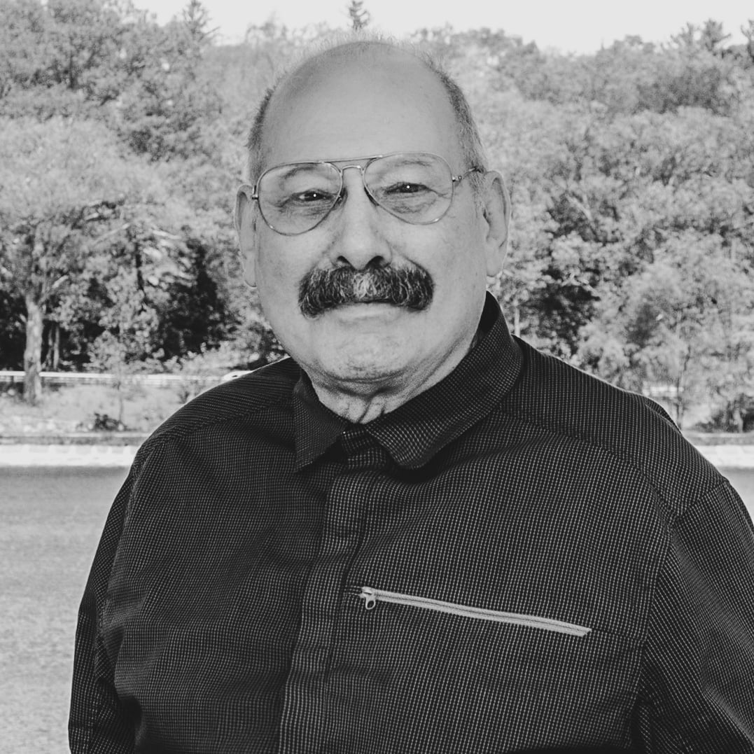 Ron R.